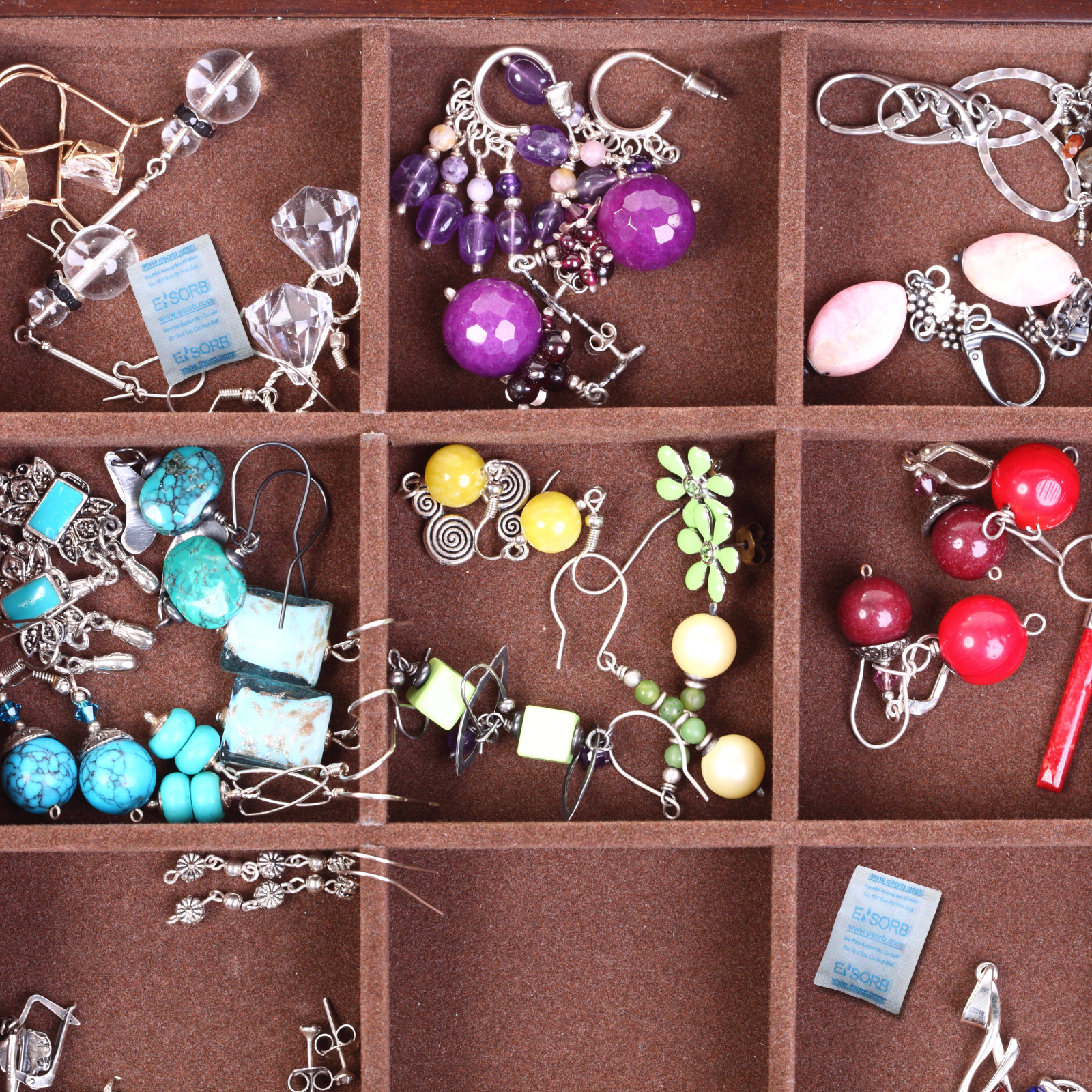 Silica Gel Moisture Absorber in use in jewellery box