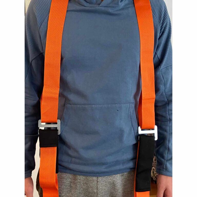 Furniture Shoulder Lifting Straps 6 RSS Furniture Shoulder Straps In Use 1 1